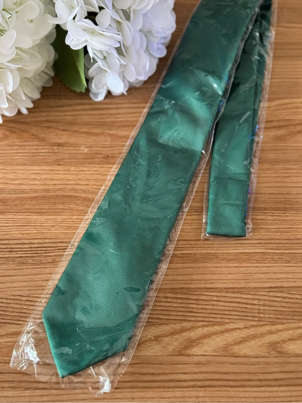 Solid Emerald Green Men's Tie - Unbranded